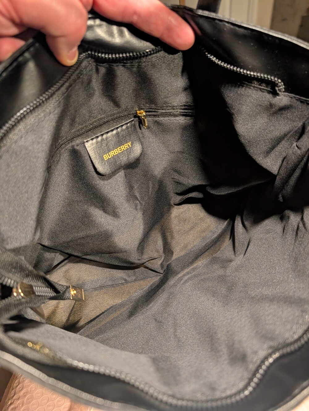 Burberry Black Nylon Tote Vip Gift - Picture 3 of 6